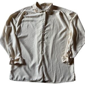 C’est Oui 100% Silk Blouse Lace Collar Button Front Cream Ivory Romantic Top M